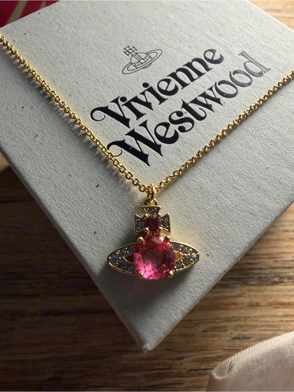 Ismene Pendant Necklace